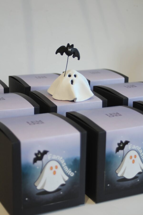 Fantasmito con luz LED - Imagen 4